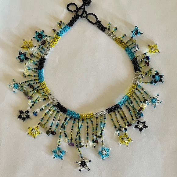 Beautiful NWOT Handmade Beaded Star Necklace with Glass Beads & Stone Chips - Picture 6 of 8